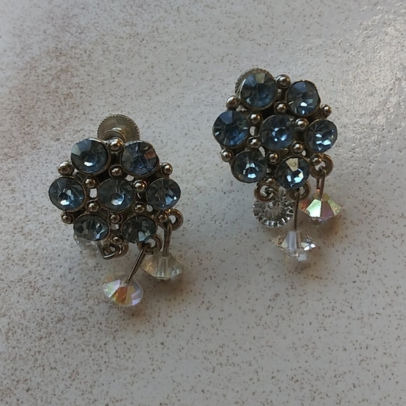 Vintage Blue Crystal Costume Crank Earrings - Picture 2 of 14
